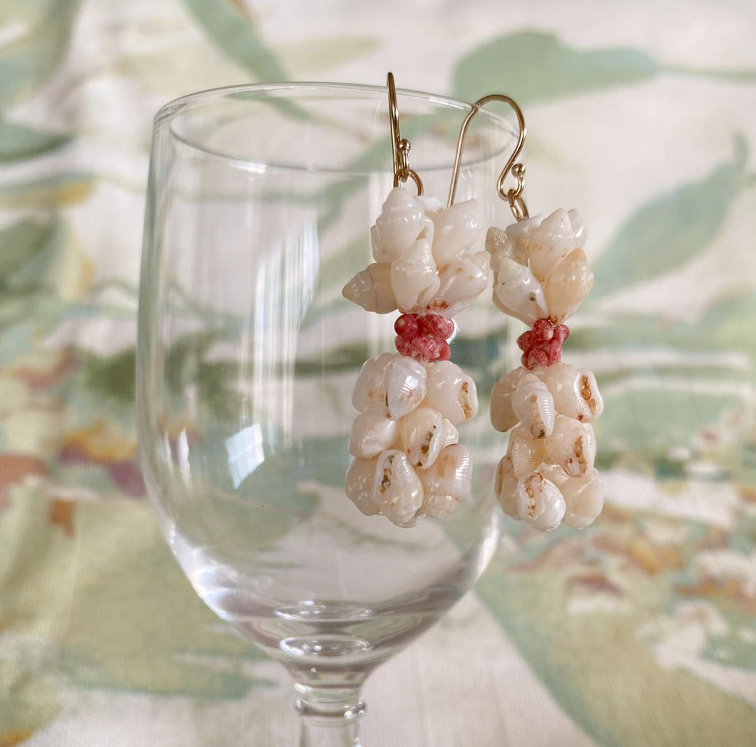 ニイハウシェル ピアス・Pineapple /モミホワイト、カヘレラニ　ホットピンク